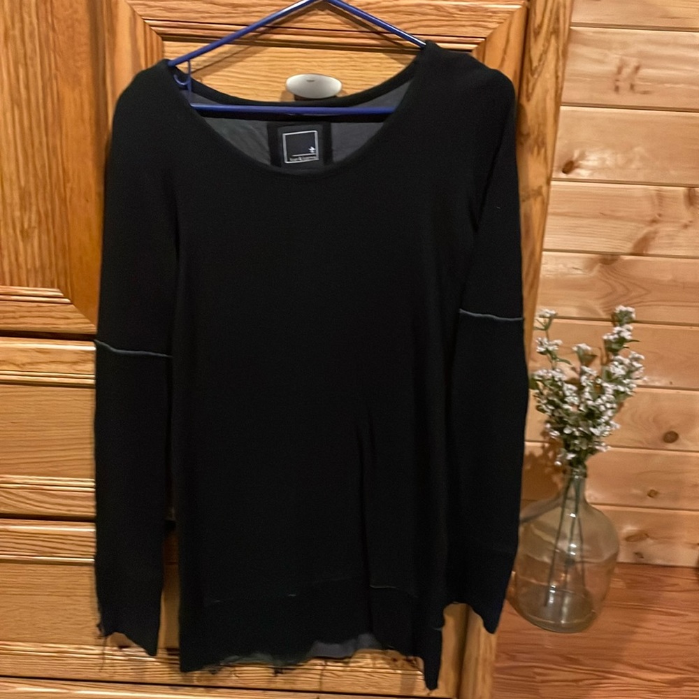Black size M long sleeve top